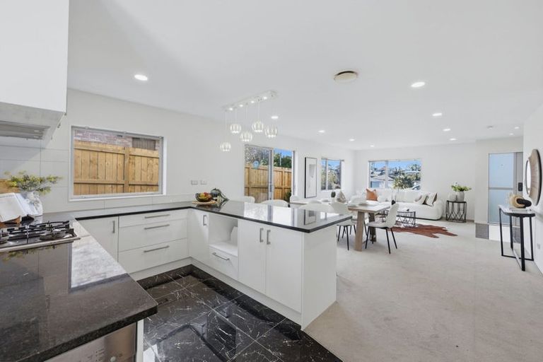 Photo of property in 17a Patons Road, Howick, Auckland, 2014