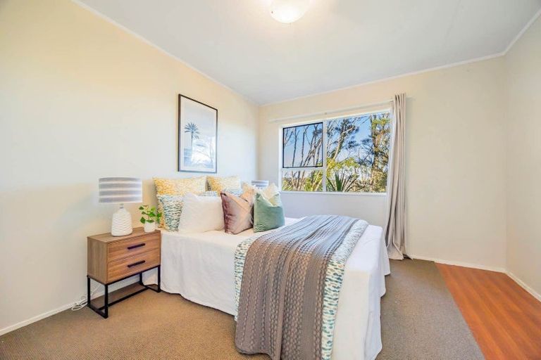 Photo of property in 2/28 Noeleen Street, Glenfield, Auckland, 0629