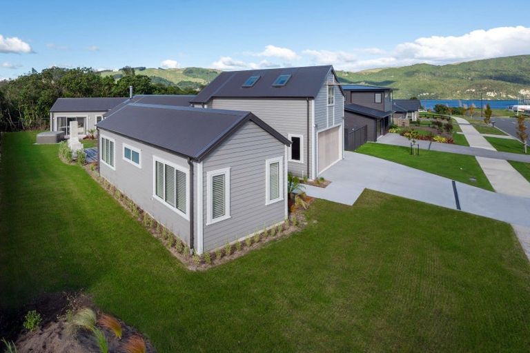 Photo of property in 42 Okaia Drive, Kinloch, Taupo, 3377
