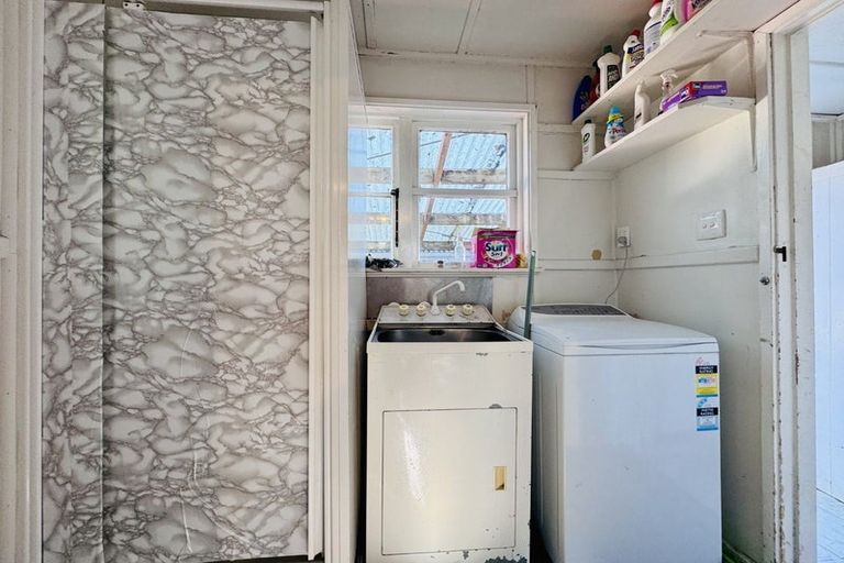 Photo of property in 42 Suva Street, Upper Riccarton, Christchurch, 8041