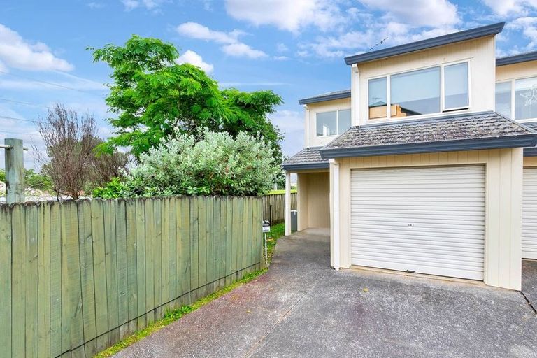 Photo of property in 53 Pooks Road, Ranui, Auckland, 0612