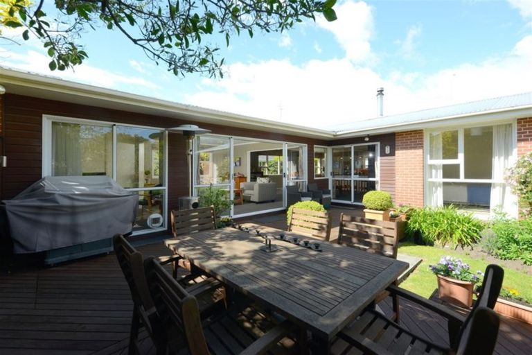Photo of property in 45 Liverton Crescent, Bishopdale, Christchurch, 8053