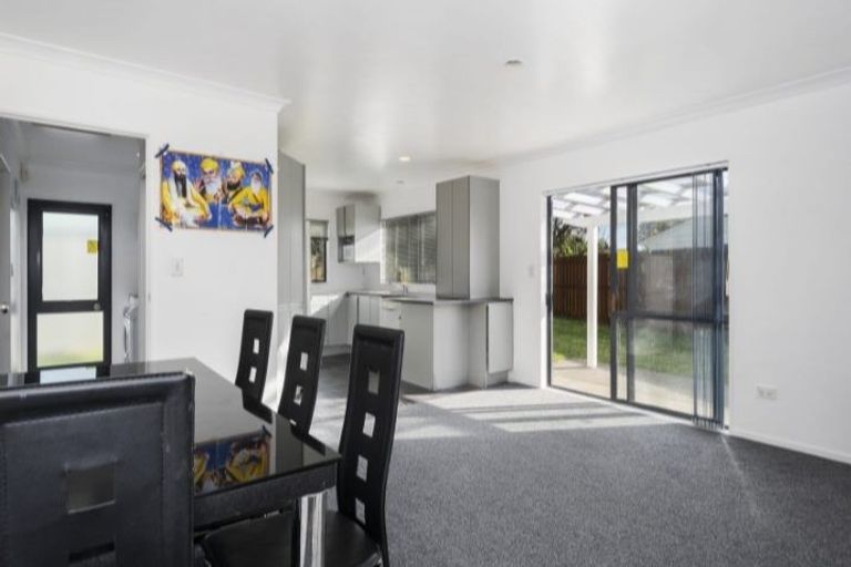 Photo of property in 15a Belray Place, Papamoa Beach, Papamoa, 3118