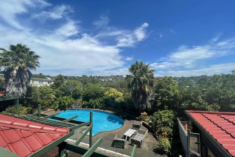 Photo of property in 7 Aotearoa Terrace, Murrays Bay, Auckland, 0630