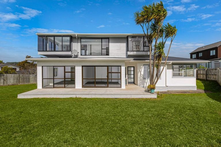 Photo of property in 19 Alexandra Street, Riverhead, 0820