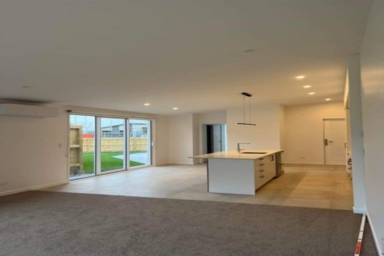 Photo of property in 16 Oioi Lane, Poike, Tauranga, 3112