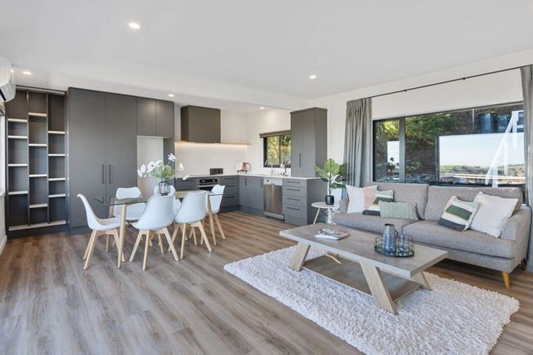 Photo of property in 126 Dyers Pass Road, Cashmere, Christchurch, 8022