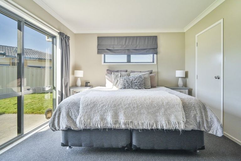 Photo of property in 8 Prestige Place, Flaxmere, Hastings, 4120