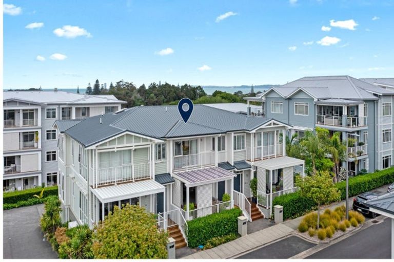 Photo of property in 130 Landmark Terrace, Orewa, 0931