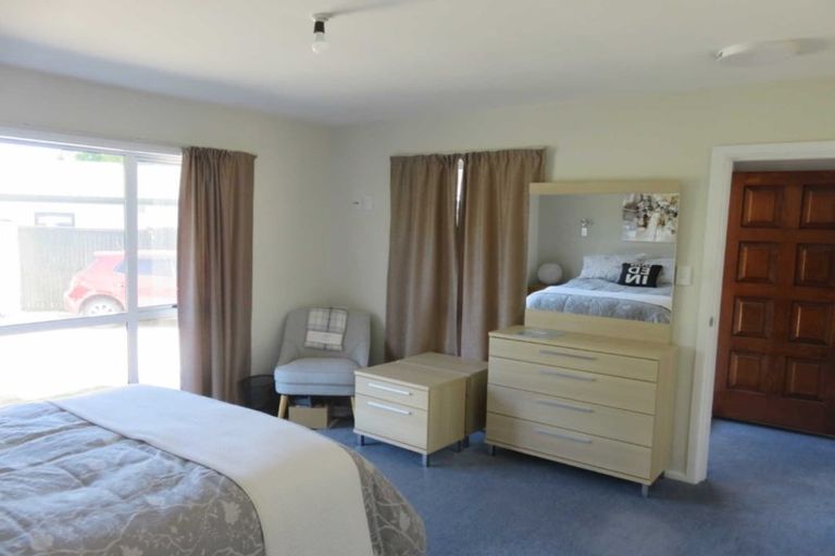 Photo of property in 16 Cam Place, Harewood, Christchurch, 8051