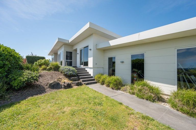 Photo of property in 23 Katania Heights, Brightwater, 7022