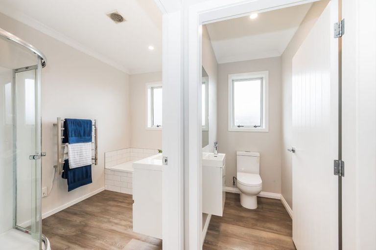 Photo of property in 1b Trusham Court, Paraparaumu, 5032