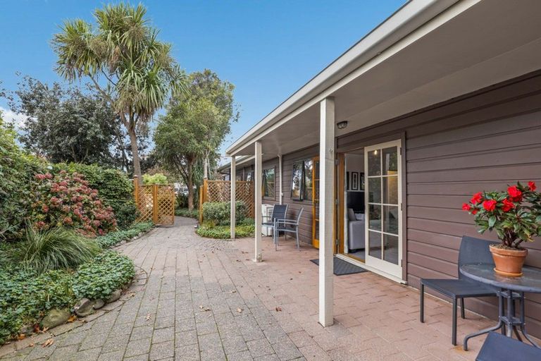 Photo of property in 12 Ensign Place, Flagstaff, Hamilton, 3210