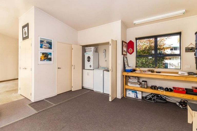 Photo of property in 63 Marina Terrace, Kinloch, Taupo, 3377