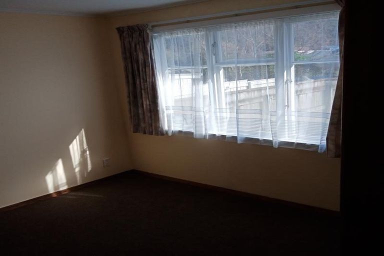 Photo of property in 78 Stokes Valley Road, Stokes Valley, Lower Hutt, 5019