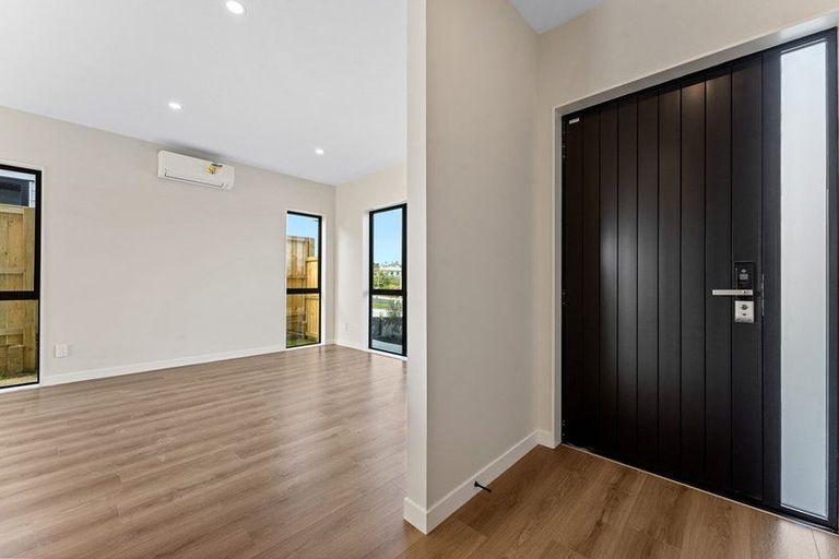 Photo of property in 101 Mutetai Road, Clarks Beach, 2122