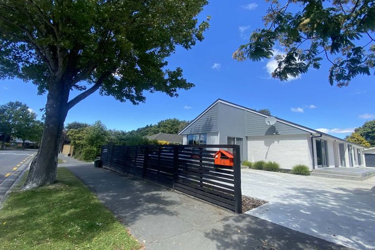 Photo of property in 14 Lochee Road, Upper Riccarton, Christchurch, 8041