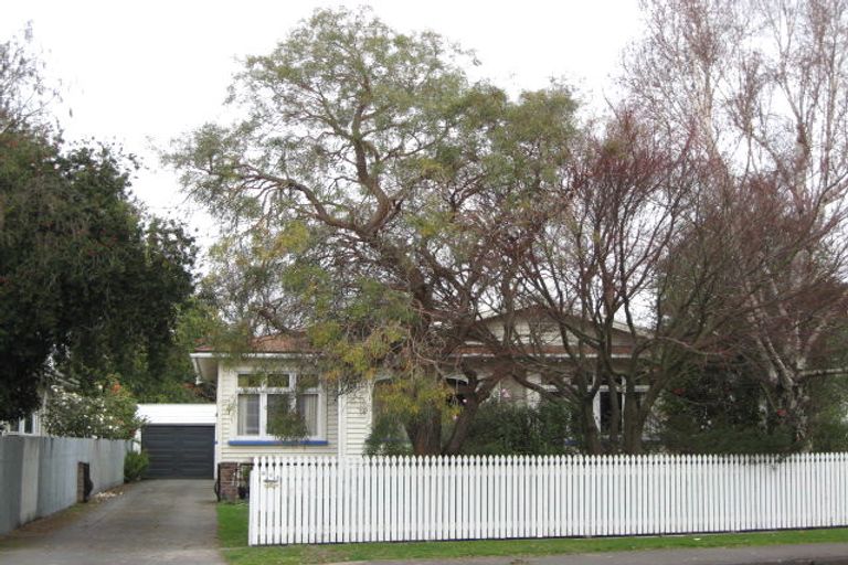 Photo of property in 404 Pepper Street, Saint Leonards, Hastings, 4120