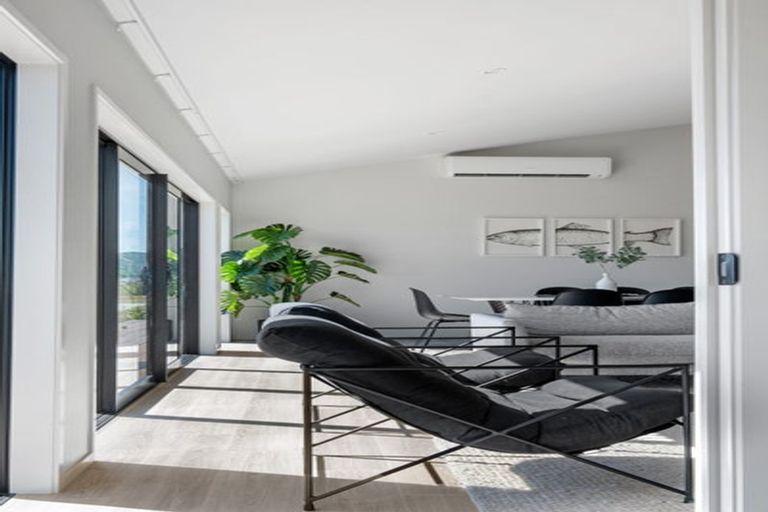 Photo of property in 27 Maunganamu Drive, Wharewaka, Taupo, 3330