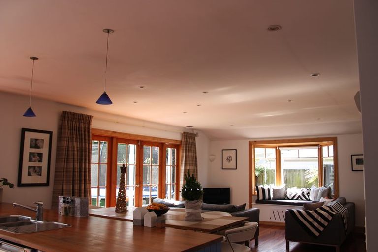 Photo of property in 45 Norwood Street, Beckenham, Christchurch, 8023