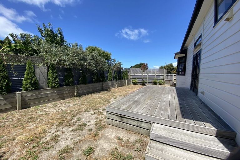 Photo of property in 12 Chaucer Road, Hospital Hill, Napier, 4110