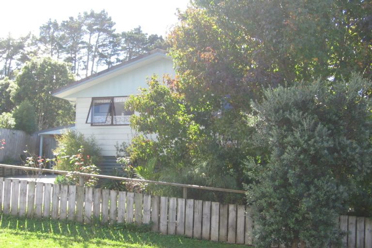 Photo of property in 6 Applewood Drive, Henderson, Auckland, 0612