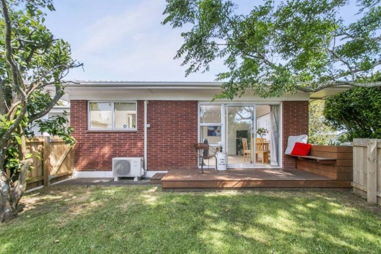 Photo of property in 1/6 Ray Small Drive, Papakura, 2110