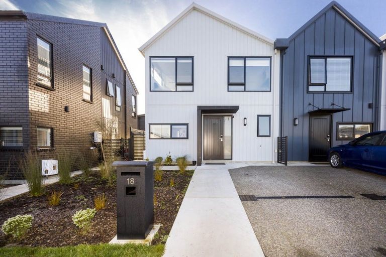 Photo of property in 18 Dahl Drive, Wallaceville, Upper Hutt, 5018