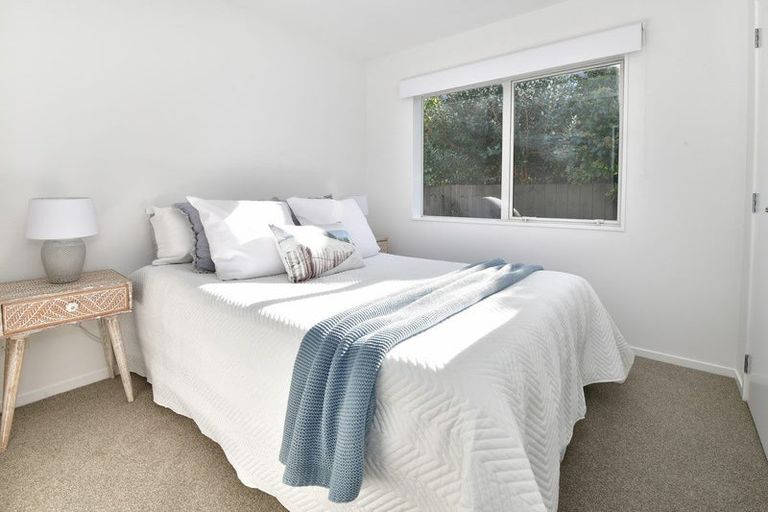 Photo of property in 17a Hatton Road, Orewa, 0931