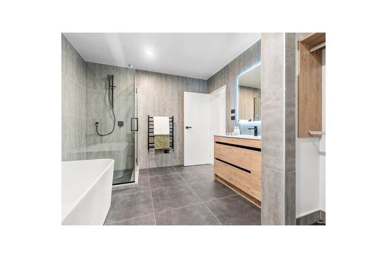 Photo of property in 185b Browns Bay Road, Browns Bay, Auckland, 0630