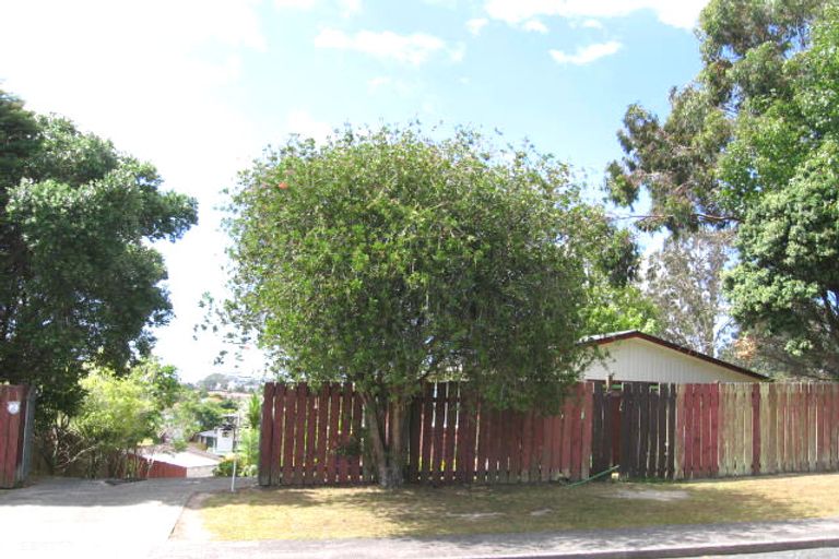 Photo of property in 43 Cockayne Crescent, Sunnynook, Auckland, 0620