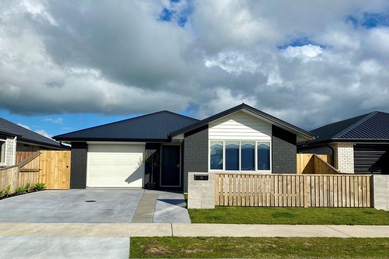 Photo of property in 42 Union Drive, Papamoa, 3118