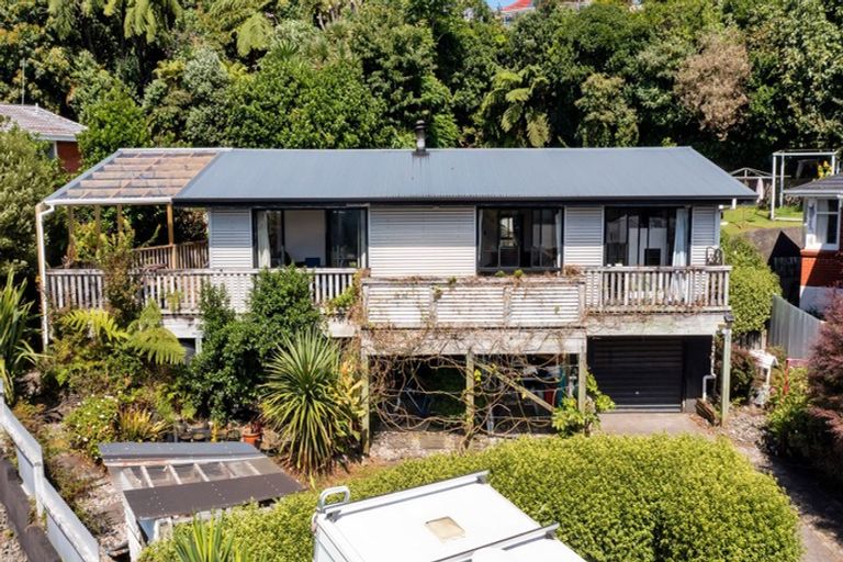 Photo of property in 3 Ward Place, Marfell, New Plymouth, 4310