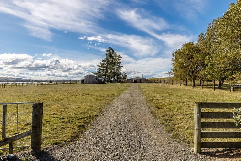 Photo of property in 470 Porangahau Road, Waipukurau, 4282