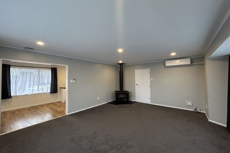 Photo of property in 5 Colorado Grove, Brooklyn, Wellington, 6021