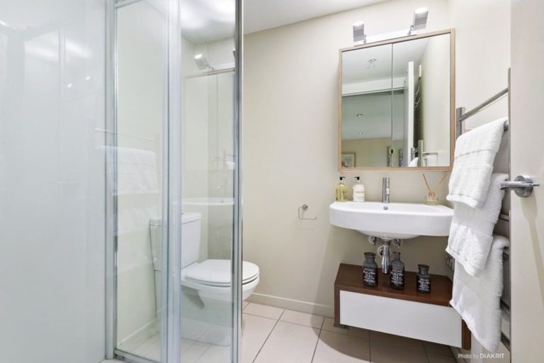 Photo of property in Piermont Apartments, 1i/82 Cable Street, Te Aro, Wellington, 6011