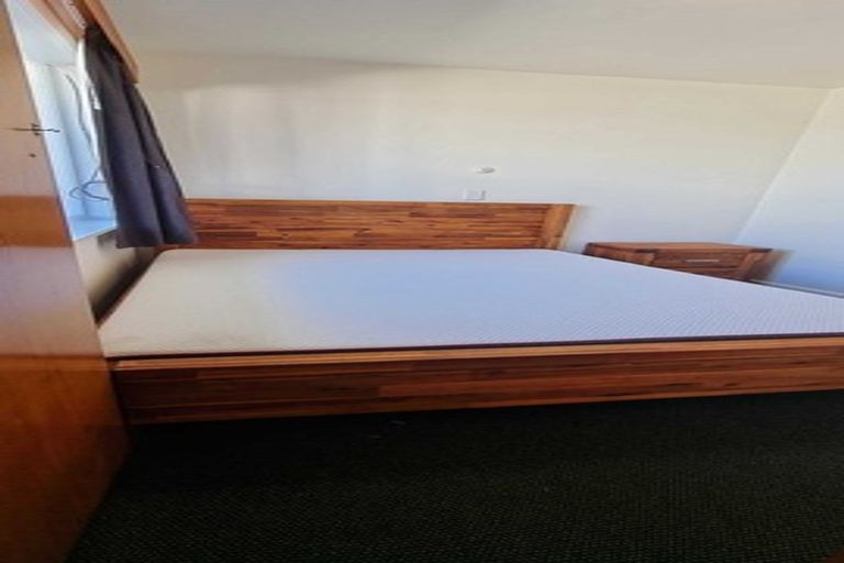 Photo of property in 260 Main North Road, Redwood, Christchurch, 8051