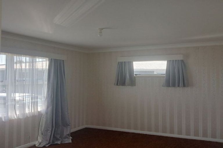 Photo of property in 8 Greenock Place, Awapuni, Palmerston North, 4412