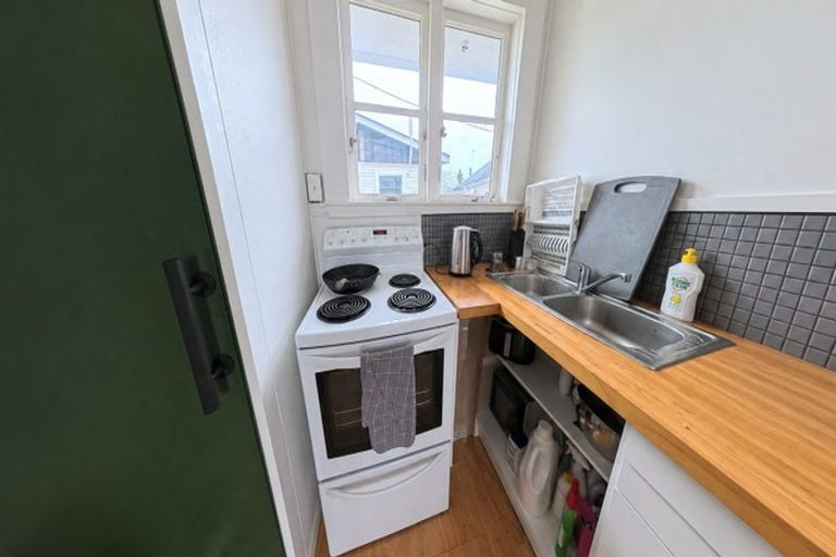 Photo of property in 100 Broadway, Carterton, 5713