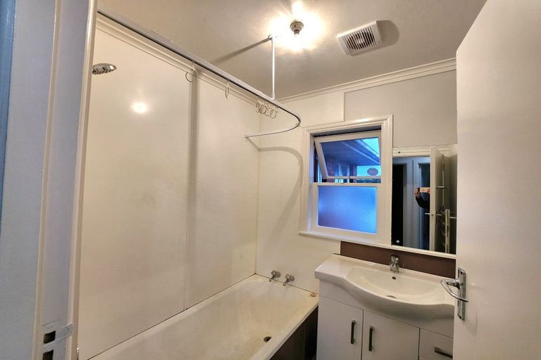 Photo of property in 154 Russell Road, Manurewa, Auckland, 2102