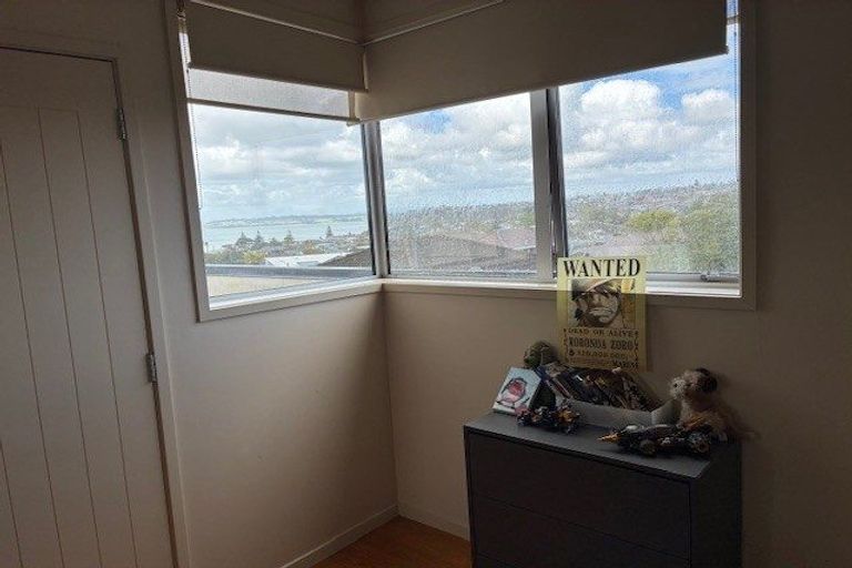 Photo of property in 210 Clovelly Road, Bucklands Beach, Auckland, 2012