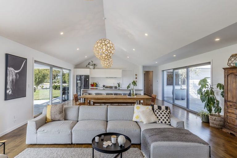 Photo of property in 470 Porangahau Road, Waipukurau, 4282