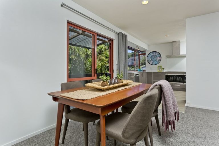 Photo of property in 2/16 Redwing Street, Browns Bay, Auckland, 0630