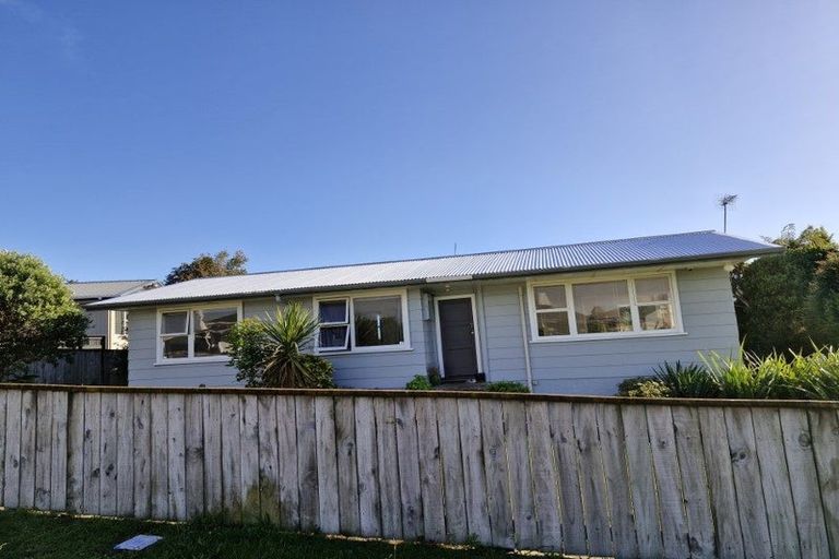 Photo of property in 35 Maratahu Street, Westown, New Plymouth, 4310