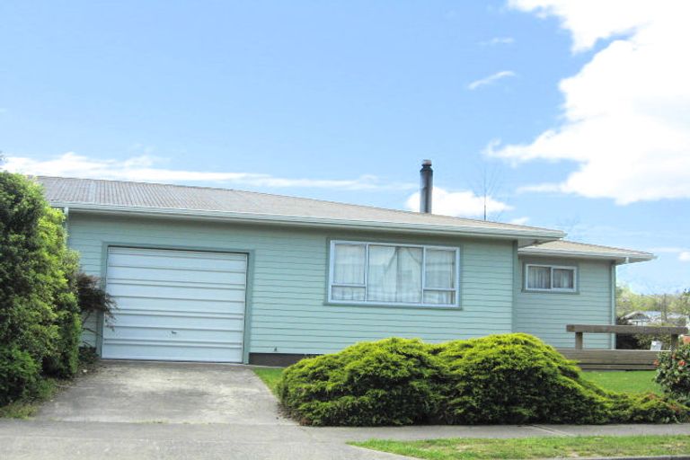 Photo of property in 3 Newall Avenue, Stoke, Nelson, 7011