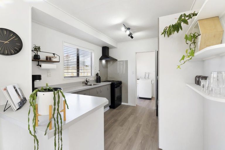 Photo of property in 15 Spackman Crescent, Paraparaumu, 5032