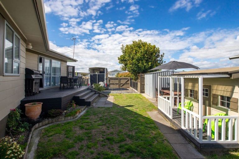 Photo of property in 15 Fenruss Street, Fairy Springs, Rotorua, 3015