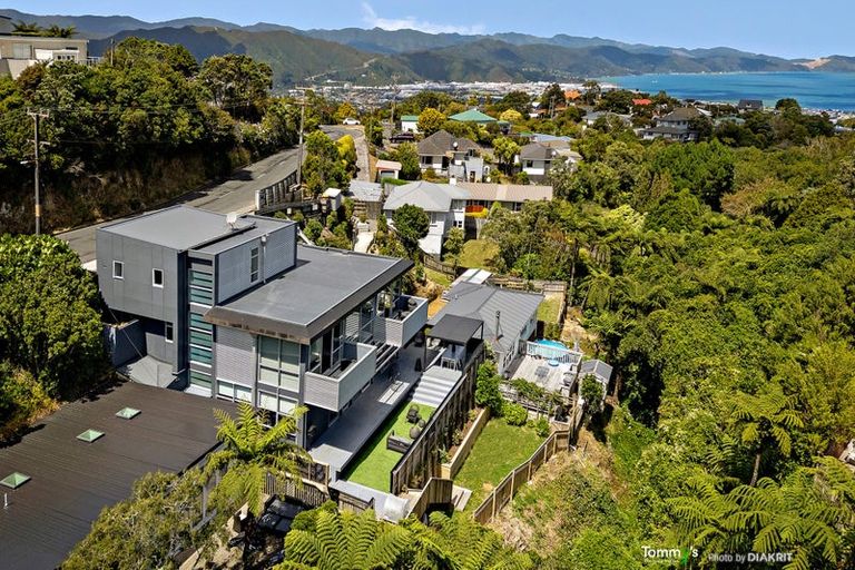 Photo of property in 43a Poto Road, Normandale, Lower Hutt, 5010