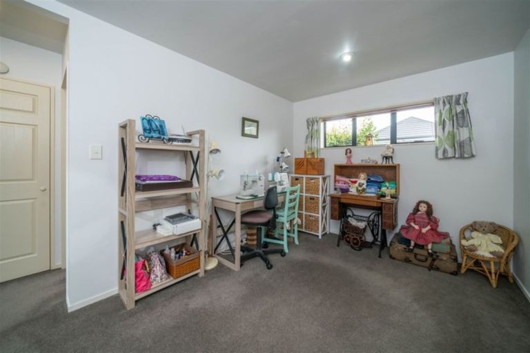 Photo of property in 8 Clotilda Place, Bishopdale, Christchurch, 8053