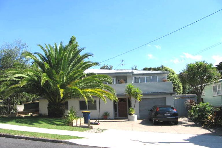 Photo of property in 18 Mason Street, New Lynn, Auckland, 0600